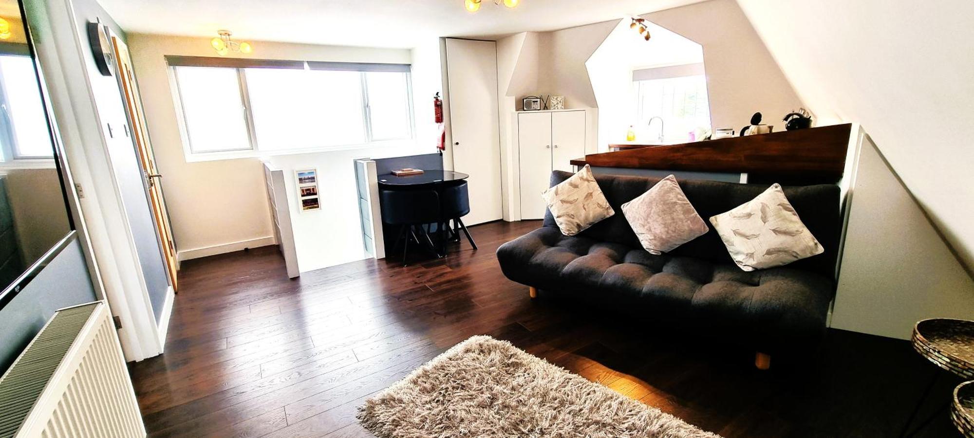 Beautiful Detached 1 Bedroom Apartment เอลทัม ภายนอก รูปภาพ